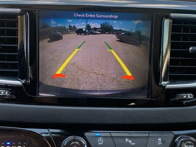 Used 2018 Chrysler Pacifica Touring-L Plus w/ Tire & Wheel Group FWD image 23