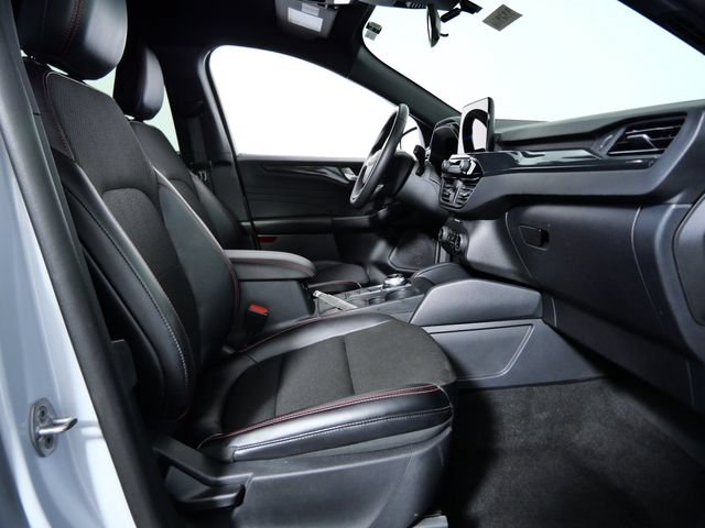 Certified 2025 Ford Escape ST-Line AWD/4WD image 10