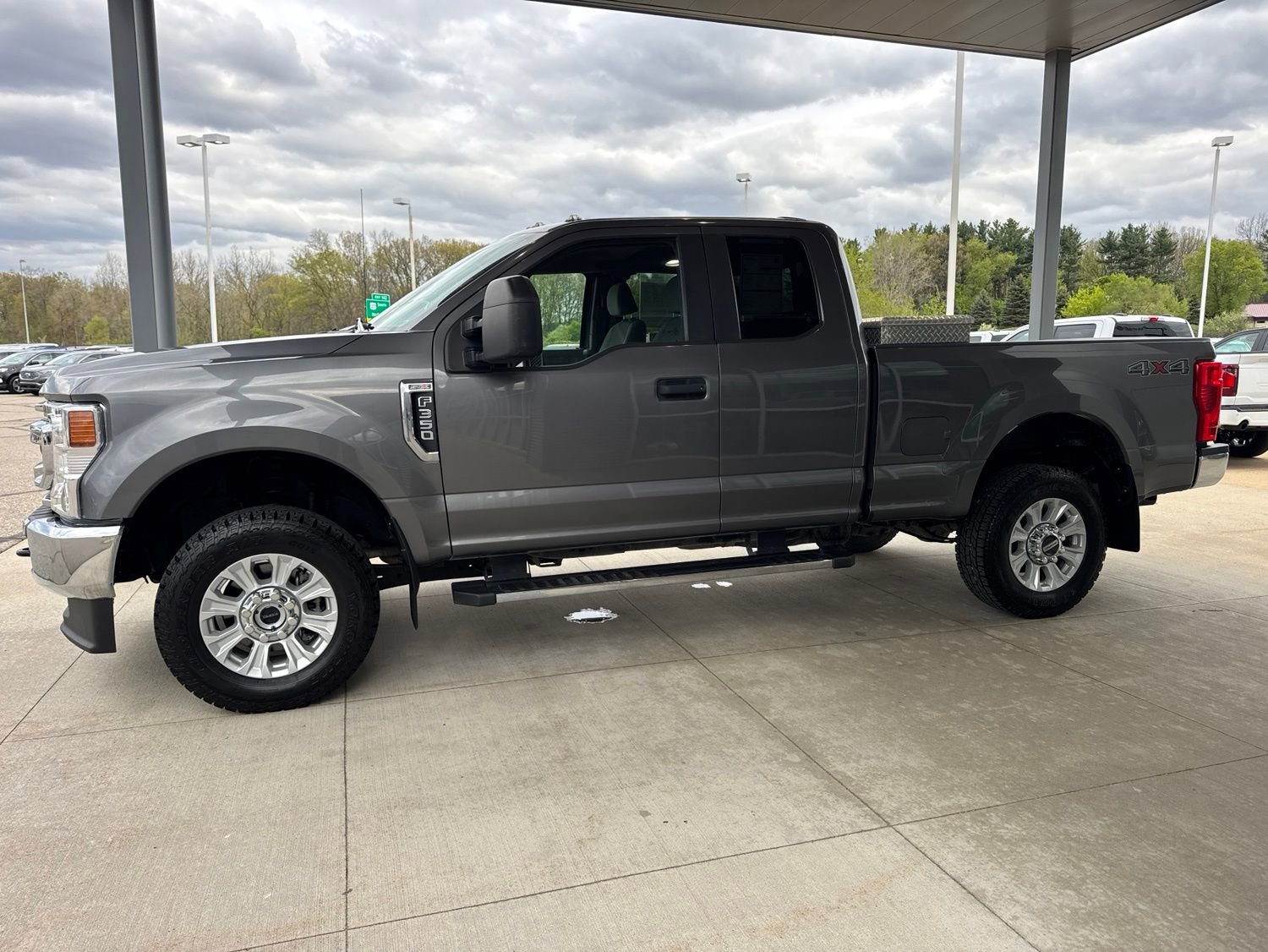 Certified 2021 Ford F350 XL w/ STX Appearance Package AWD/4WD image 4