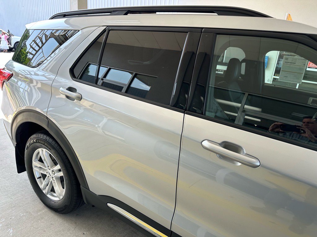 Certified 2020 Ford Explorer XLT w/ Equipment Group 202A image 2