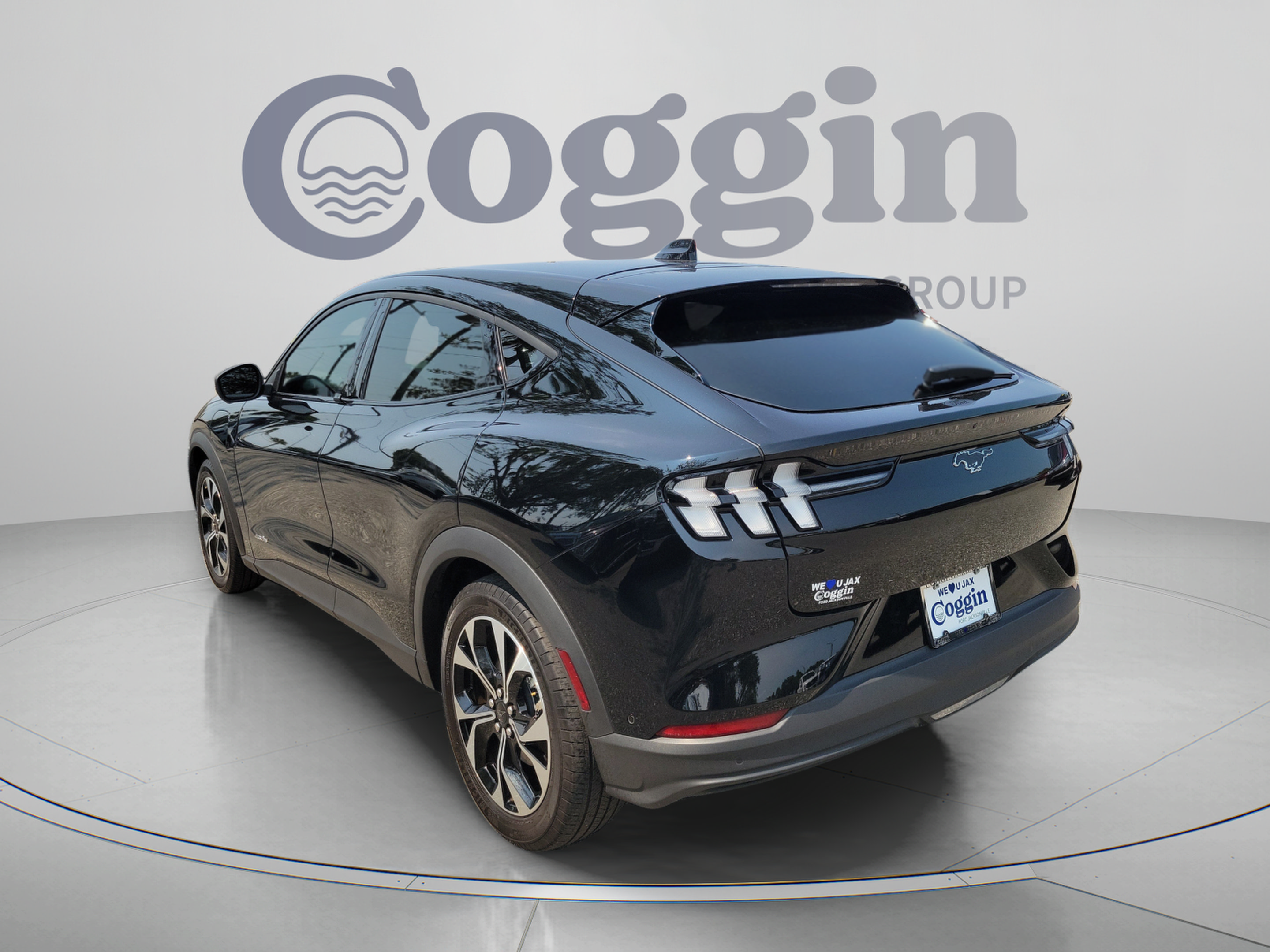 Certified 2024 Ford Mustang Mach-E Select w/ Comfort Package Lite RWD image 2