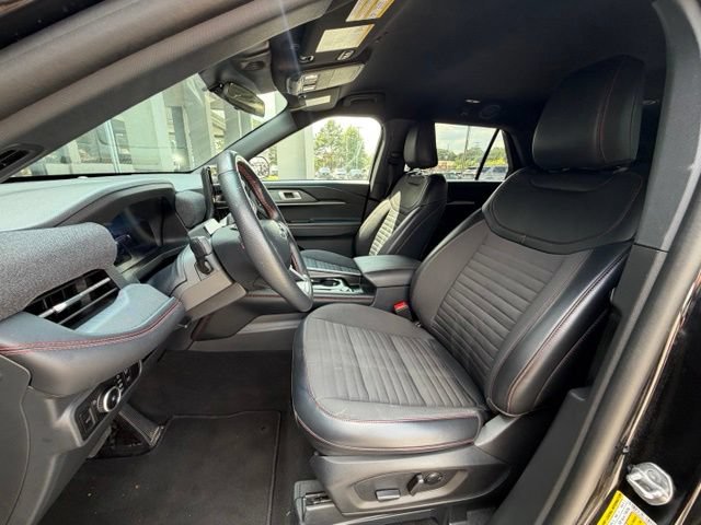 Certified 2025 Ford Explorer ST-Line AWD/4WD image 8