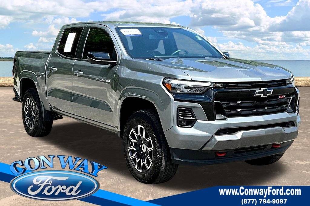 Used 2023 Chevrolet Colorado Z71 w/ Z71 Convenience Package 2