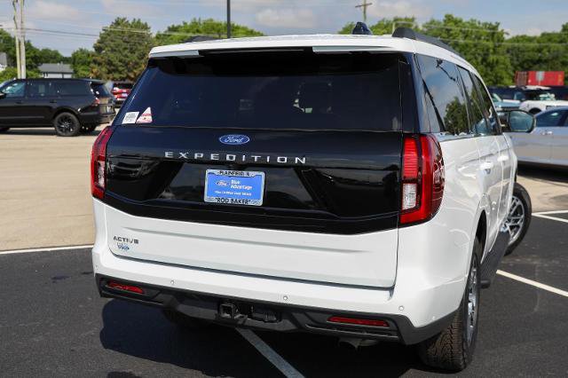 Certified 2025 Ford Expedition Active AWD/4WD image 8