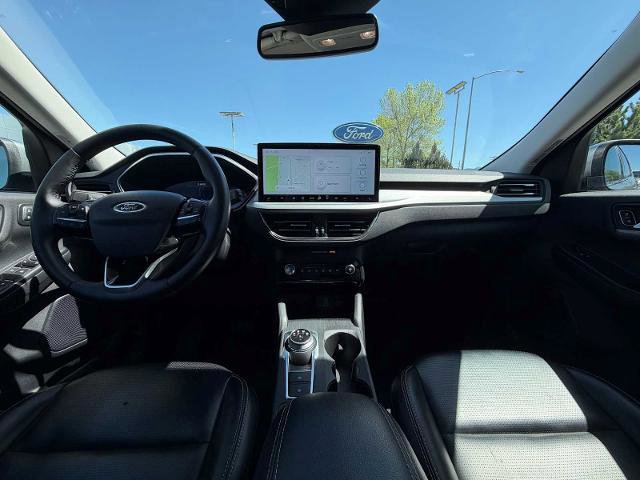 Certified 2024 Ford Escape Platinum AWD/4WD image 26