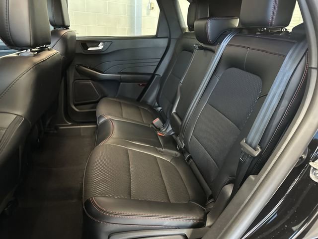 Certified 2025 Ford Escape ST-Line Elite image 27