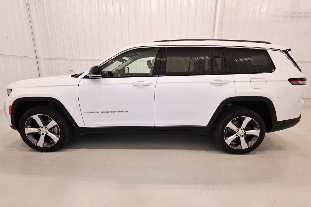 Used 2021 Jeep Grand Cherokee L Limited AWD/4WD image 7