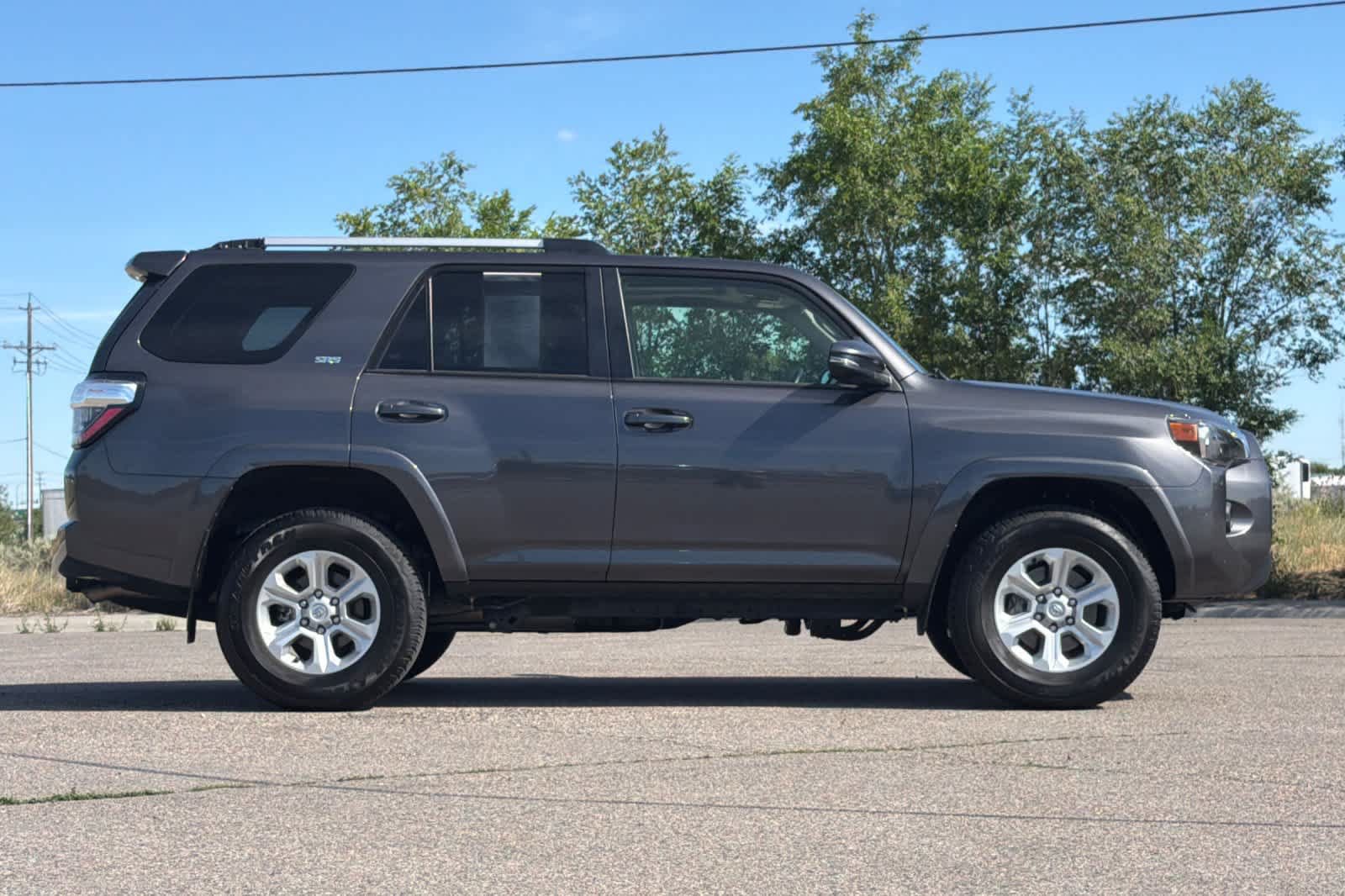 Used 2023 Toyota 4Runner SR5 Premium w/ Moonroof Package AWD/4WD image 8