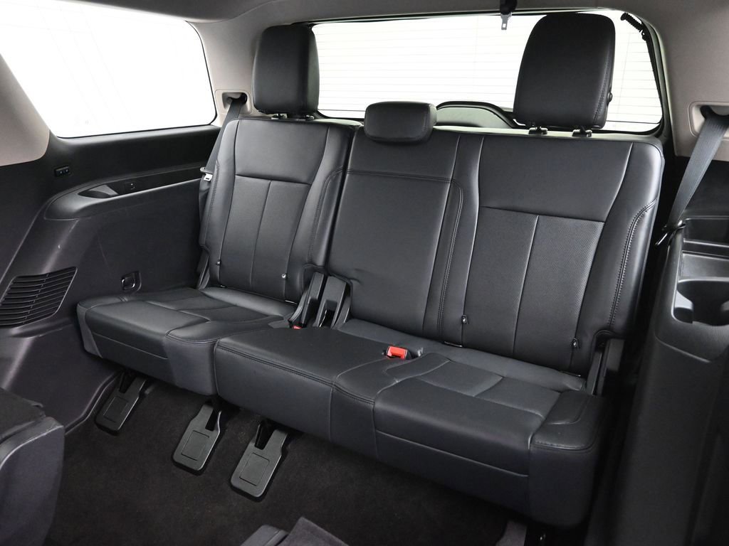 Certified 2023 Ford Expedition XLT image 30