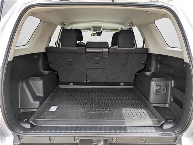 Used 2022 Toyota 4Runner SR5 AWD/4WD image 6