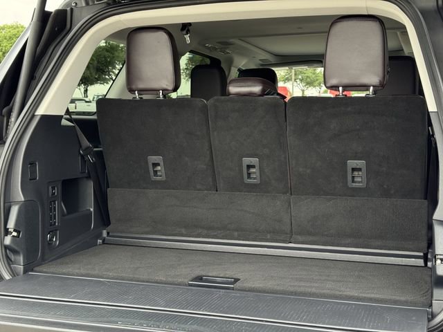 Certified 2025 Ford Expedition Platinum w/ Platinum Ultimate Package image 35