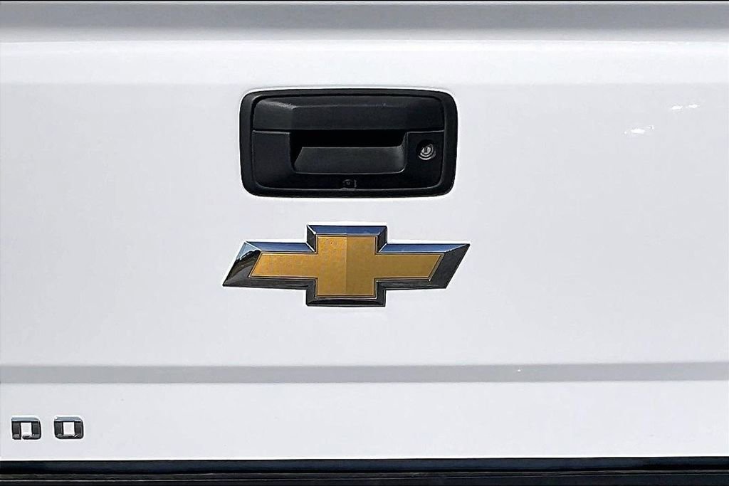 Used 2017 Chevrolet Silverado 1500 LT w/ All Star Edition RWD image 8