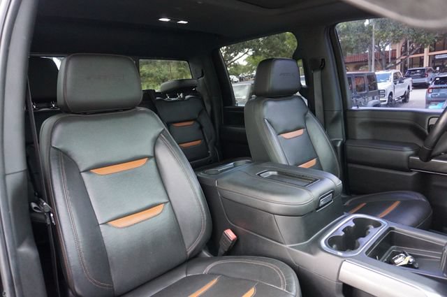 Used 2020 GMC Sierra 2500 AT4 w/ AT4 Premium Package AWD/4WD image 2