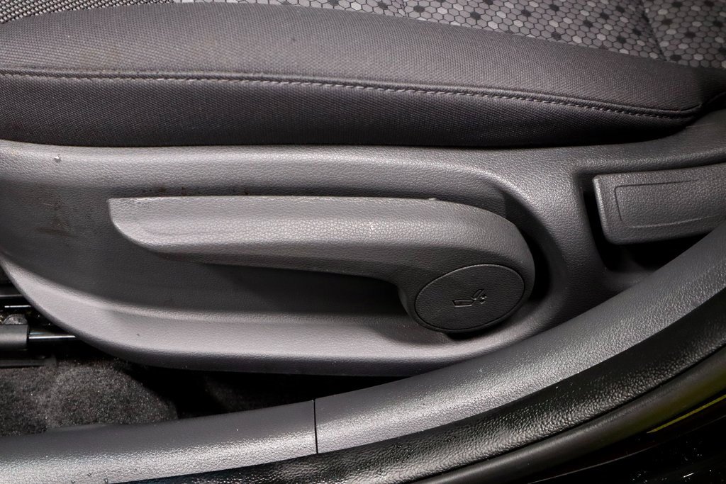 Used 2018 Hyundai Ioniq Blue image 24