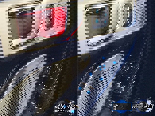 Certified 2022 Ford Explorer Platinum w/ Equipment Group 601A image 11