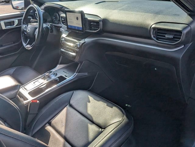 Certified 2020 Ford Explorer XLT w/ Equipment Group 202A image 13