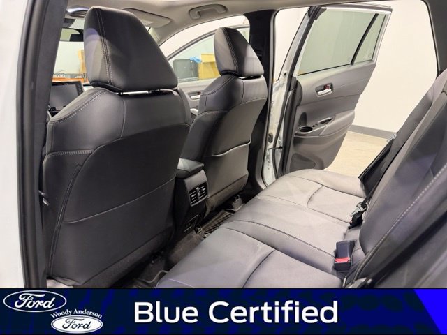 Used 2022 Toyota Corolla Cross XLE w/ Convenience Package FWD image 23