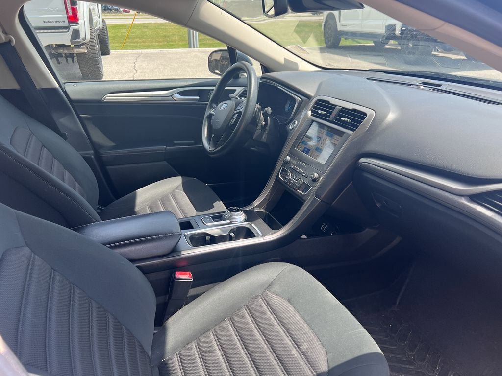 Certified 2019 Ford Fusion SE AWD/4WD image 17