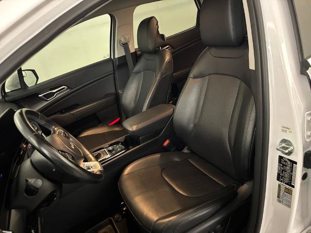 Used 2023 Kia Sportage EX FWD image 17