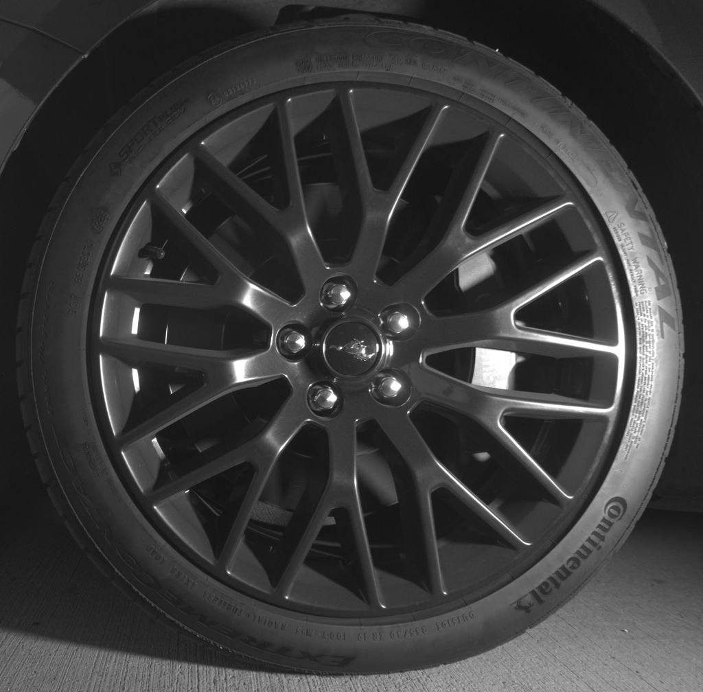 Certified 2020 Ford Mustang GT Premium w/ GT Performance Package RWD image 11