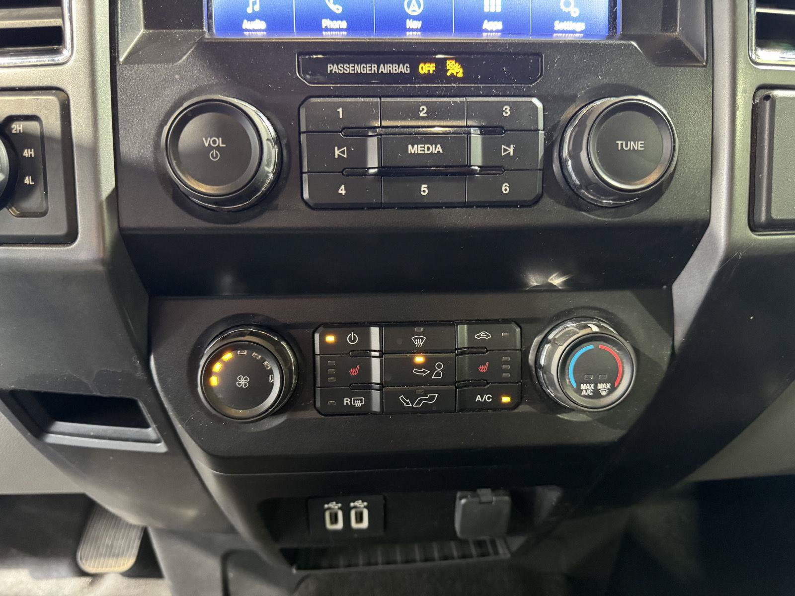 Certified 2020 Ford F150 XLT w/ Equipment Group 302A Luxury AWD/4WD image 30