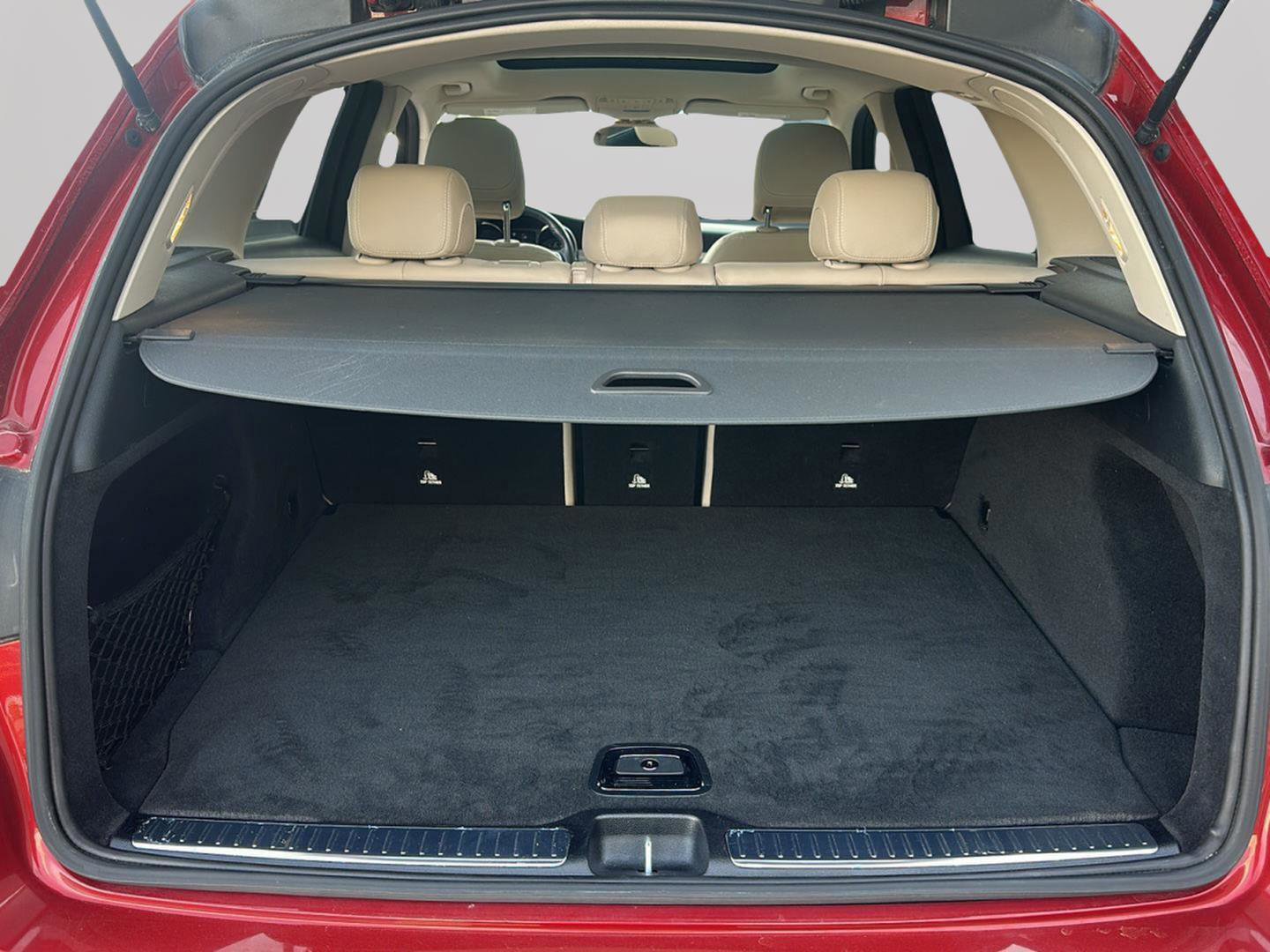 Used 2019 Mercedes-Benz GLC 300 4MATIC image 14