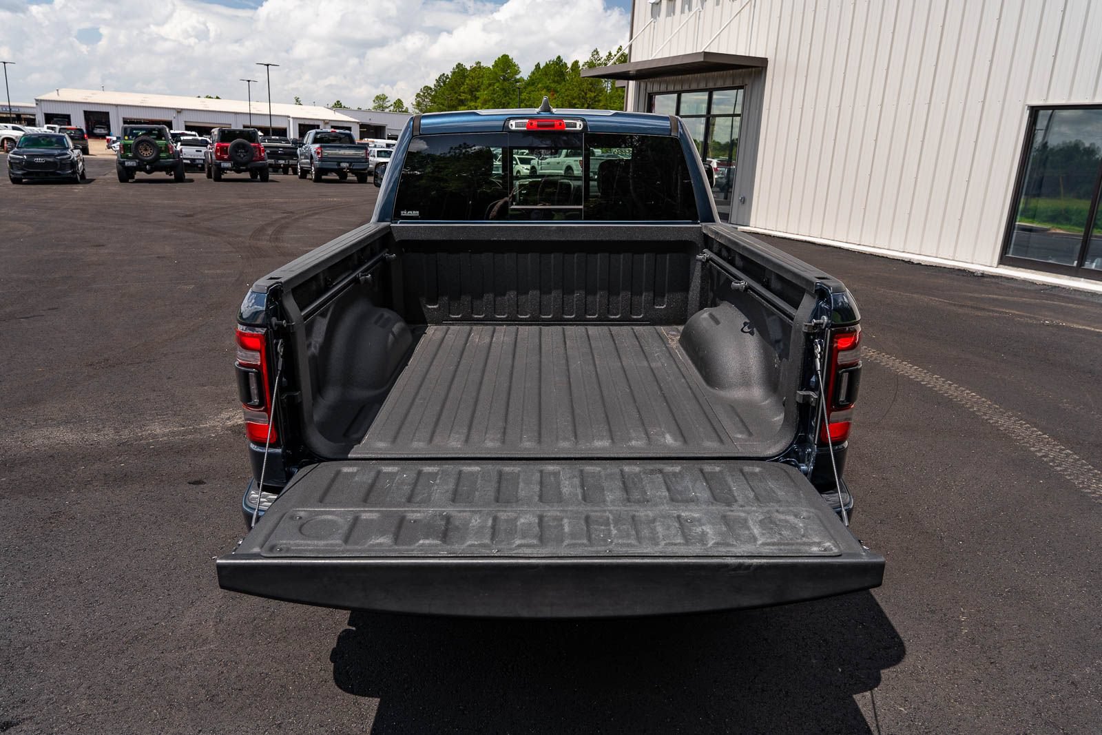 Used 2021 RAM 1500 Limited w/ Night Edition AWD/4WD image 14