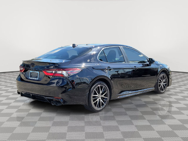 Used 2023 Toyota Camry SE FWD image 5