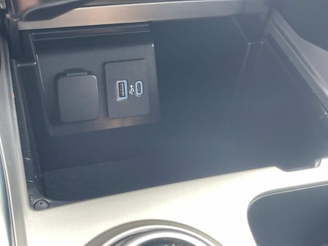 Certified 2024 Ford Explorer XLT w/ Equipment Group 202A AWD/4WD image 40