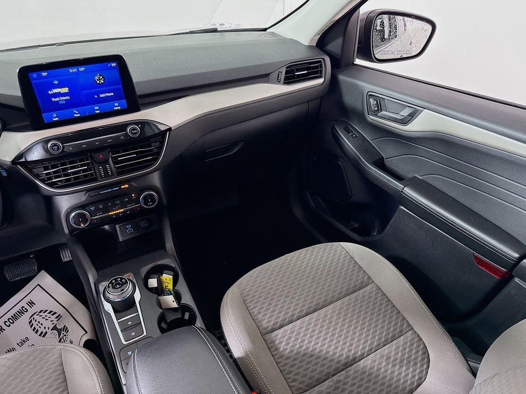 Certified 2022 Ford Escape SE w/ Convenience Package FWD image 3