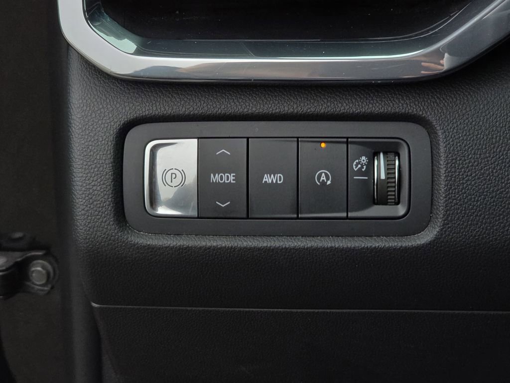 Used 2024 GMC Acadia Elevation AWD/4WD image 24