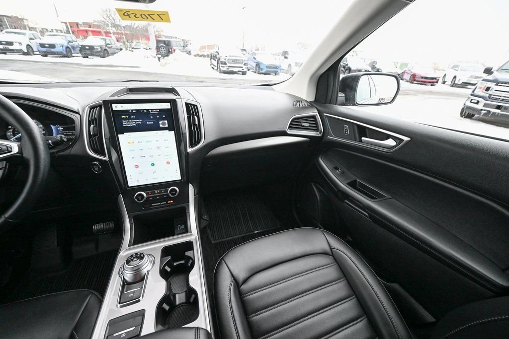 Certified 2024 Ford Edge SEL w/ Convenience Package image 37