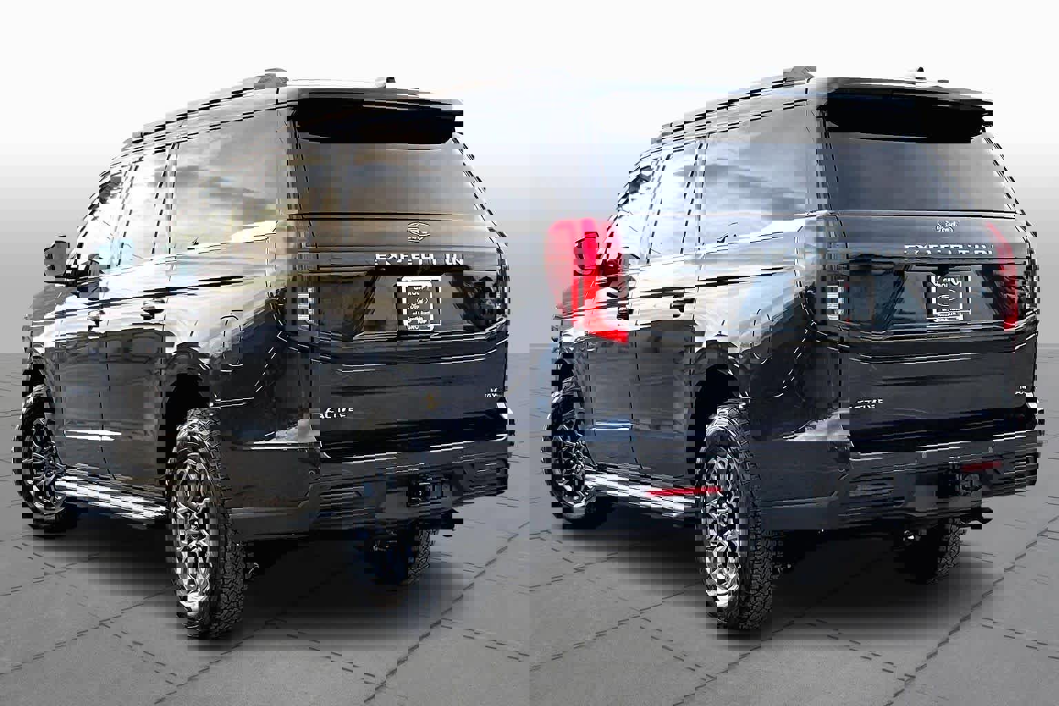 Certified 2025 Ford Expedition Max Active image 4