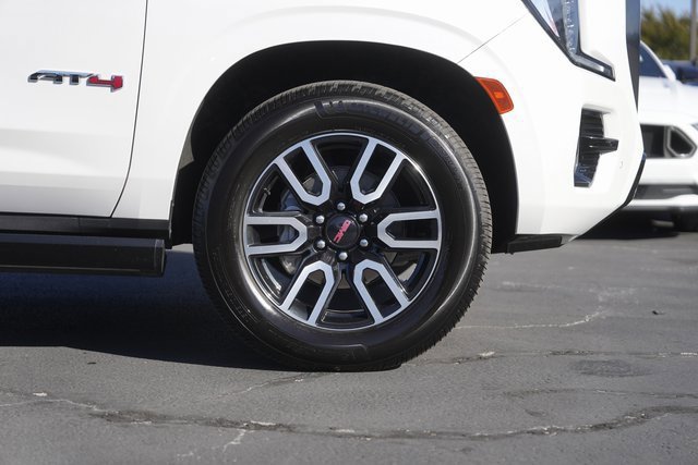 Used 2023 GMC Yukon AT4 w/ Technology Package image 7