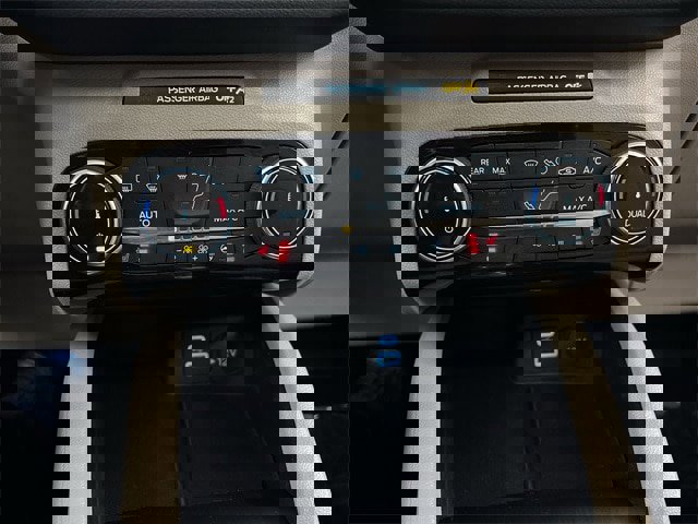 Certified 2022 Ford Escape Titanium image 11