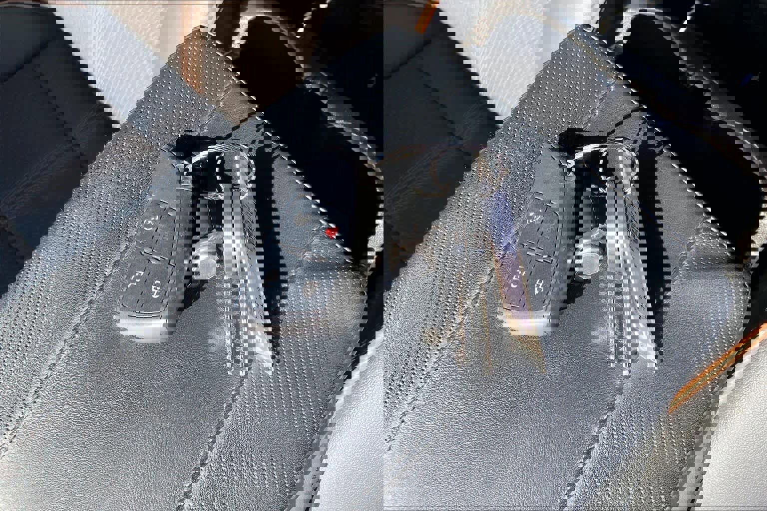 Used 2024 GMC Canyon AT4 w/ Canyon Safety Plus Package image 14