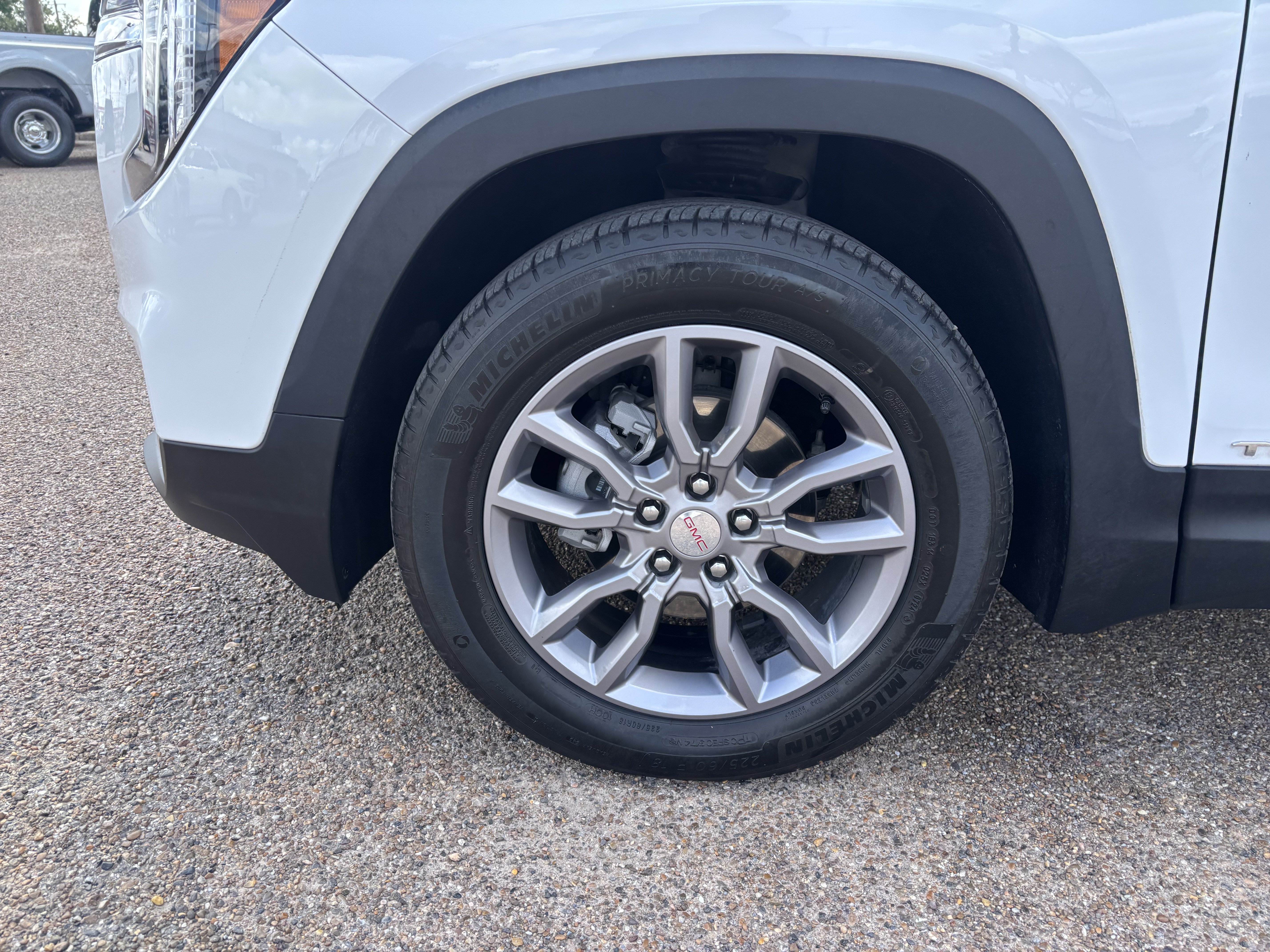 Used 2024 GMC Terrain SLT AWD/4WD image 8
