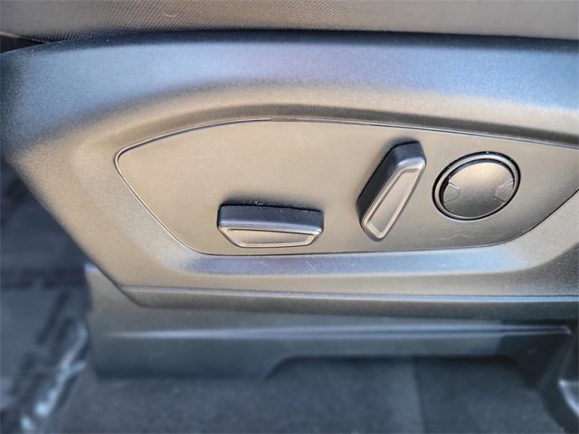 Certified 2023 Ford Explorer XLT image 20