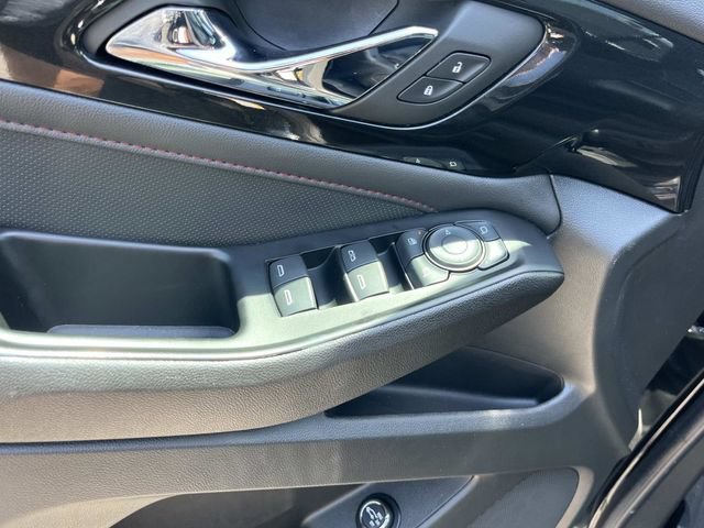 Used 2023 Chevrolet Traverse RS w/ LPO, Floor Liner Package FWD image 33