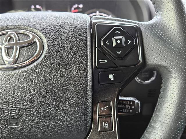 Used 2022 Toyota 4Runner TRD Off-Road AWD/4WD image 23