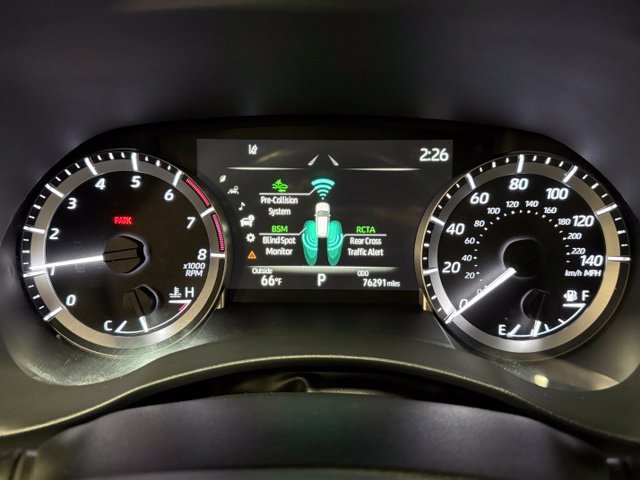 Used 2023 Toyota Highlander XLE FWD image 21