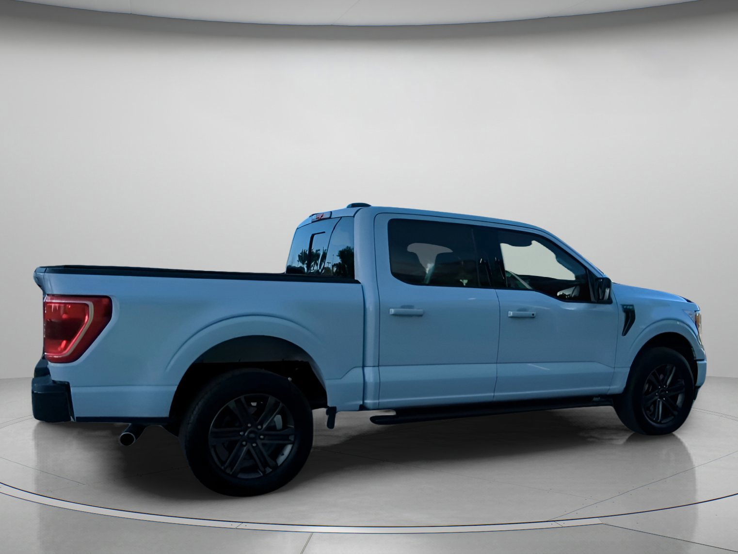 Certified 2022 Ford F150 XLT w/ Equipment Group 302A High image 25