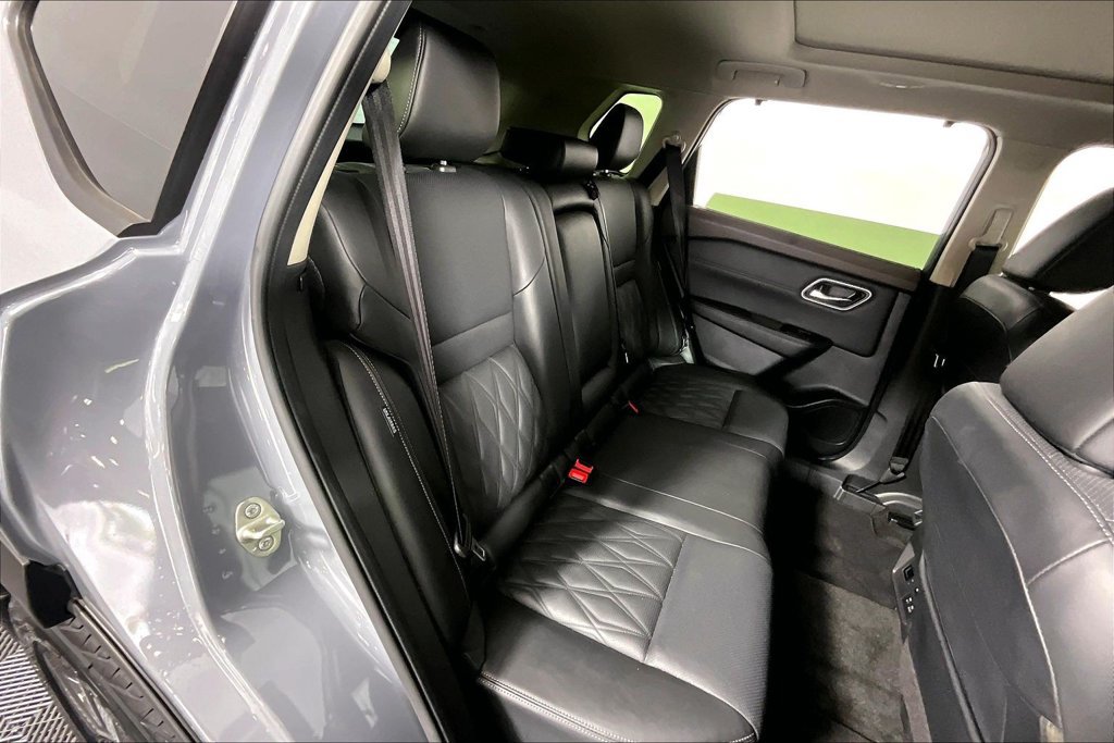 Used 2023 Nissan Rogue Platinum w/ Platinum Premium Package FWD image 27
