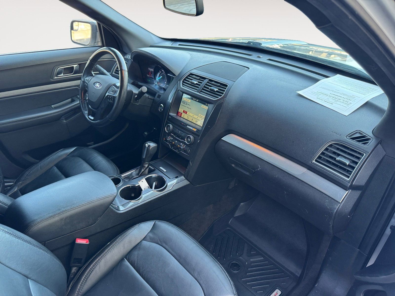 Certified 2018 Ford Explorer XLT w/ Equipment Group 202A image 15