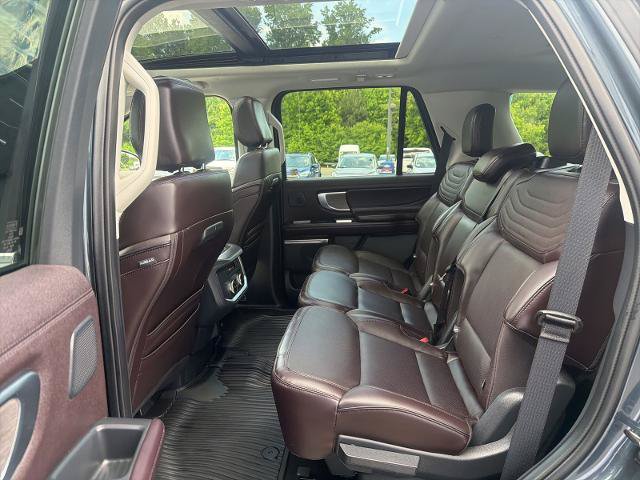 Certified 2025 Ford Expedition Platinum w/ Platinum Ultimate Package AWD/4WD image 7
