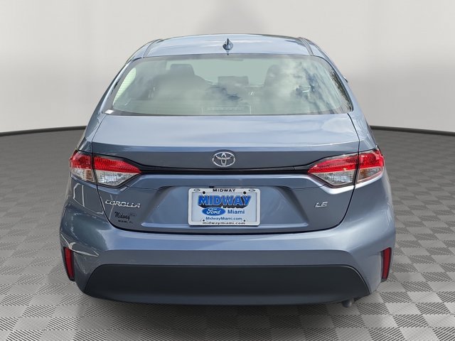 Used 2025 Toyota Corolla LE FWD image 5