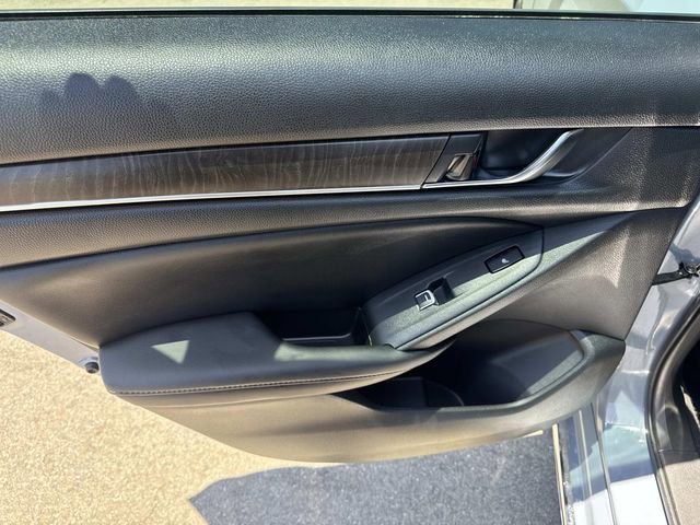 Used 2022 Honda Accord Touring image 23