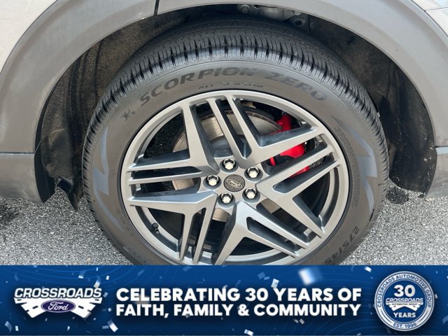 Certified 2025 Ford Explorer ST AWD/4WD image 21