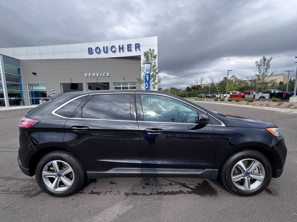 Certified 2022 Ford Edge SEL w/ Convenience Package image 4