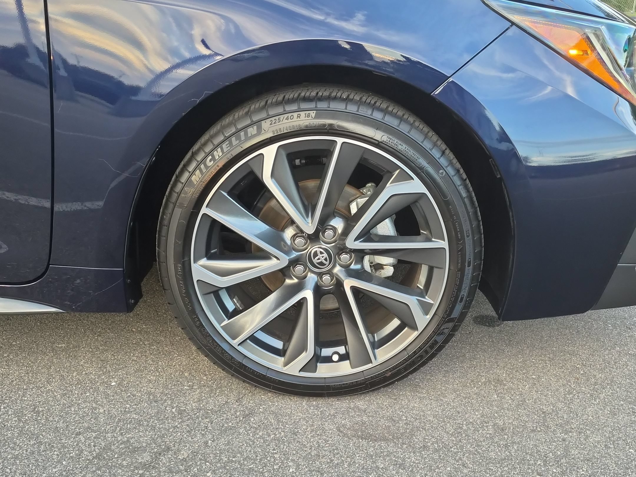 Used 2021 Toyota Corolla XSE FWD image 11